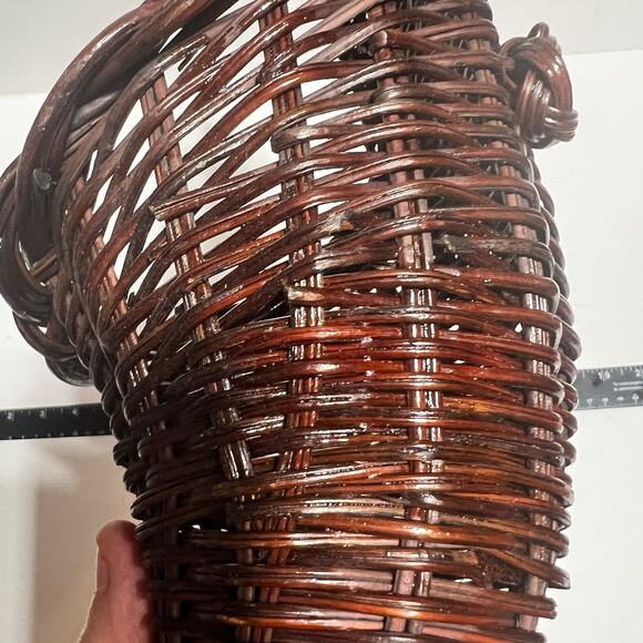 wicker rattan cornucopia wall pocket hang basket horn of plenty rustic woven - Picture 9 of 16